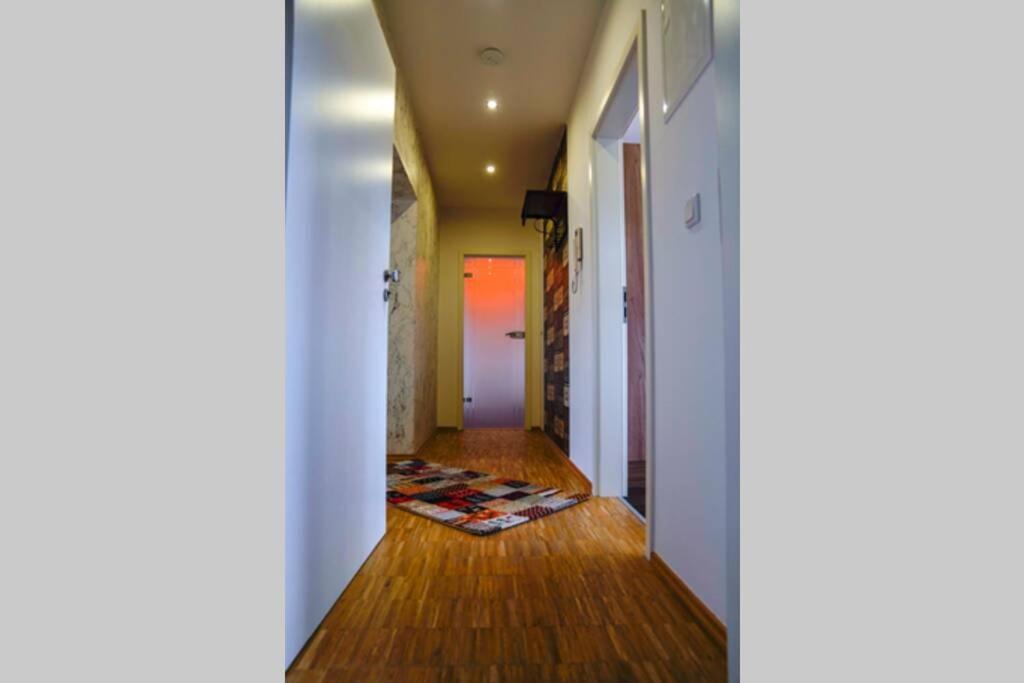 Ht Appartement Nr 2 Greppin Eksteriør billede